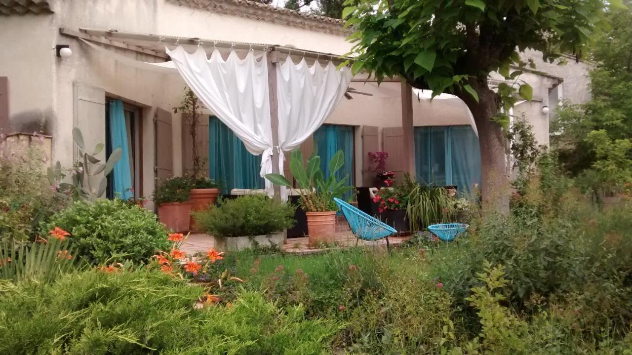 ピオラン La Bousquatiere Bed & Breakfast エクステリア 写真
