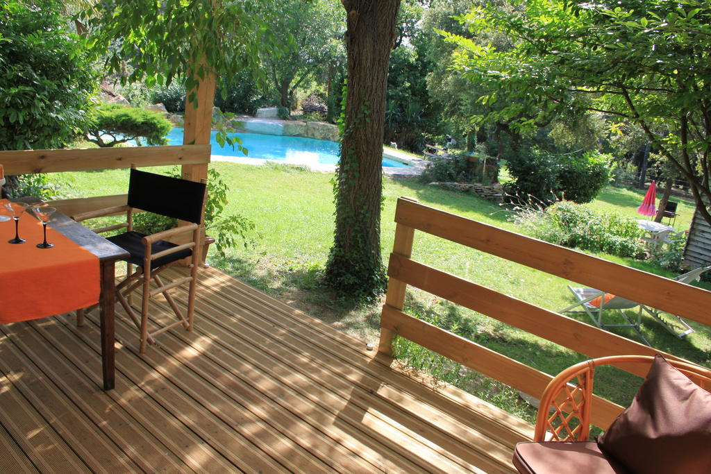 ピオラン La Bousquatiere Bed & Breakfast 部屋 写真